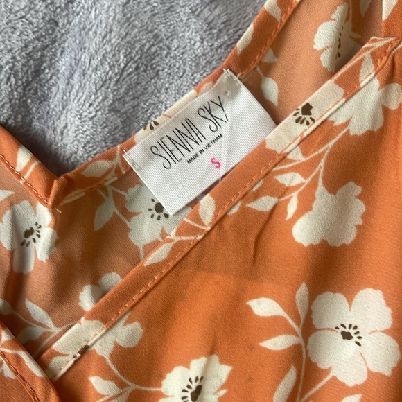 Blouse - Picture 4 of 8